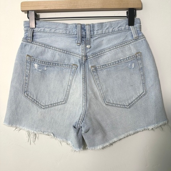 Free People We The Free Makai Cutoff Denim Short Light Wash Distressed Size 24 - Picture 2 of 9